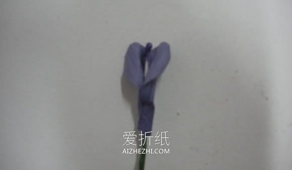 纸藤手工制作紫罗兰花的方法- www.aizhezhi.com