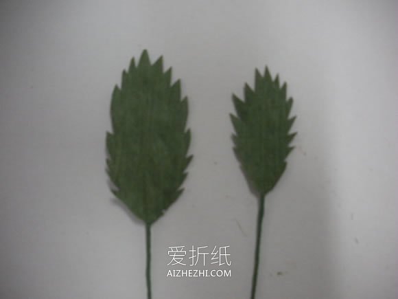 纸藤手工制作紫罗兰花的方法- www.aizhezhi.com