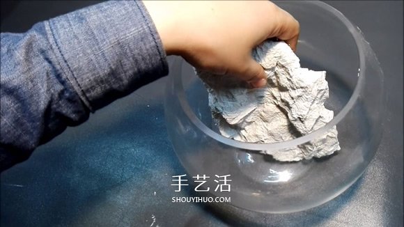 DIY玻璃景观装饰品的详细图解步骤- www.aizhezhi.com