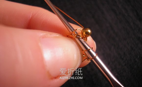 华丽的金属丝串珠耳坠制作方法- www.aizhezhi.com