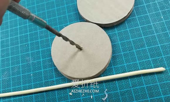 简单纸板车的制作方法- www.aizhezhi.com