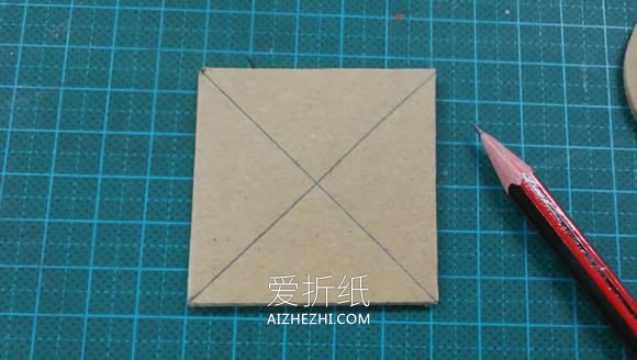 简单纸板车的制作方法- www.aizhezhi.com