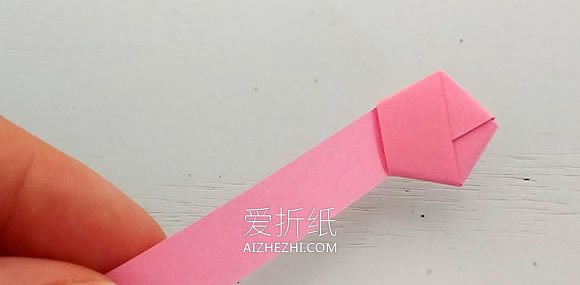 折纸幸运星的详细步骤图解- www.aizhezhi.com