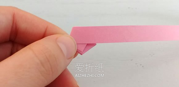 折纸幸运星的详细步骤图解- www.aizhezhi.com