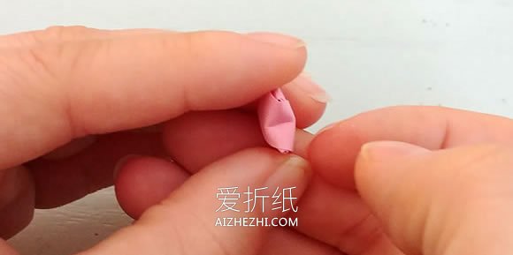 折纸幸运星的详细步骤图解- www.aizhezhi.com