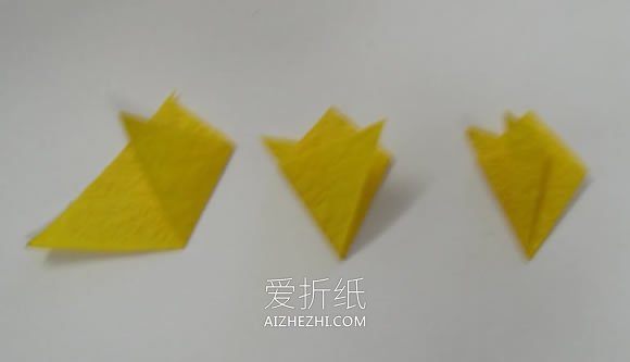 折纸蒲公英做漂亮贴画的方法- www.aizhezhi.com