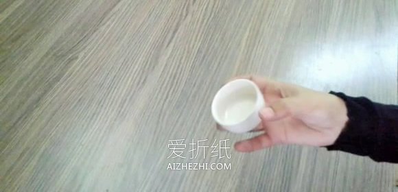 用纸线做小篮子的方法- www.aizhezhi.com