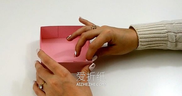 圣诞节爆炸盒子制作图解教程- www.aizhezhi.com