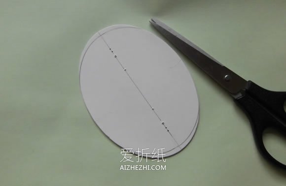自制椭圆礼品盒的方法图解- www.aizhezhi.com