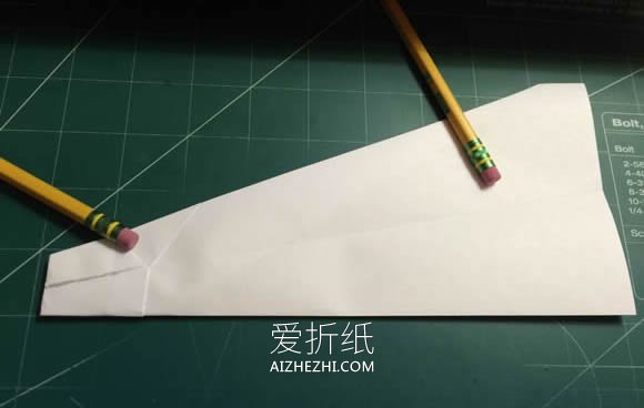 强击机的折法图解- www.aizhezhi.com