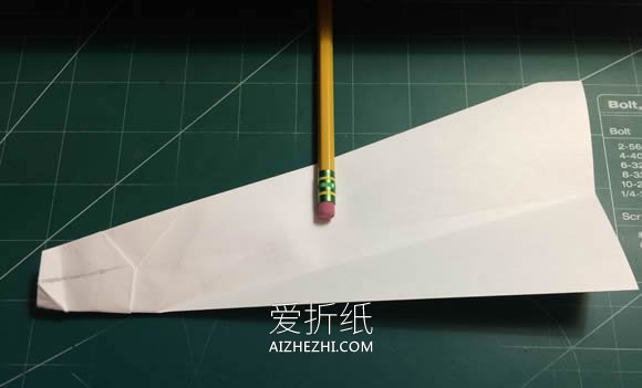 强击机的折法图解- www.aizhezhi.com