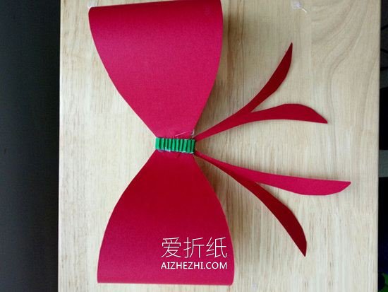 用瓦楞纸做圣诞树的方法- www.aizhezhi.com