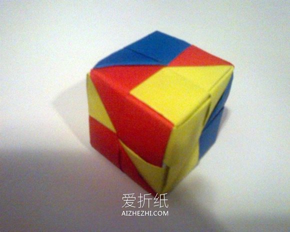 简单折纸立方体的方法图解- www.aizhezhi.com