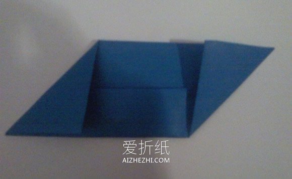 简单折纸立方体的方法图解- www.aizhezhi.com