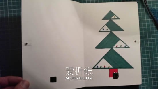 能发光的圣诞卡片制作教程- www.aizhezhi.com