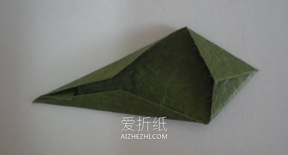 折纸康乃馨制作母亲节贴画的方法- www.aizhezhi.com