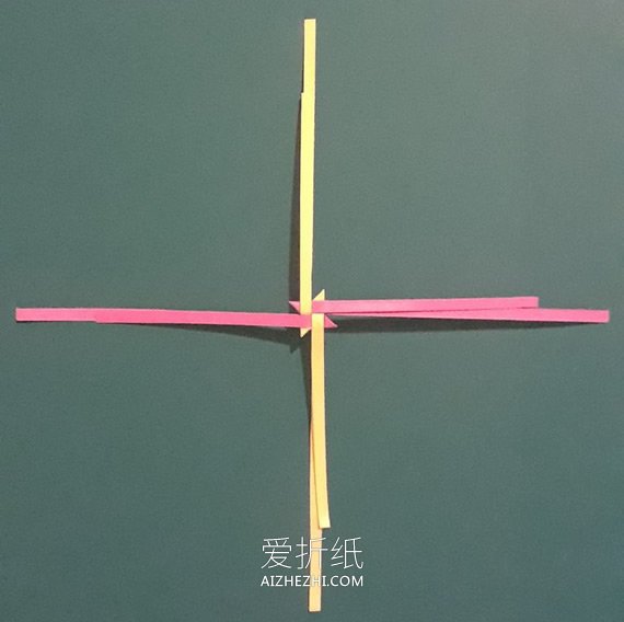 长纸条折立体星星的方法图解- www.aizhezhi.com