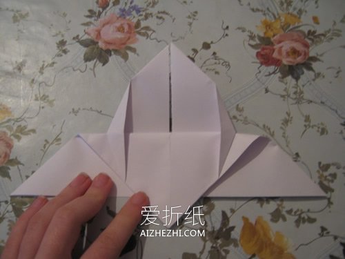 简单蝴蝶折纸教程- www.aizhezhi.com