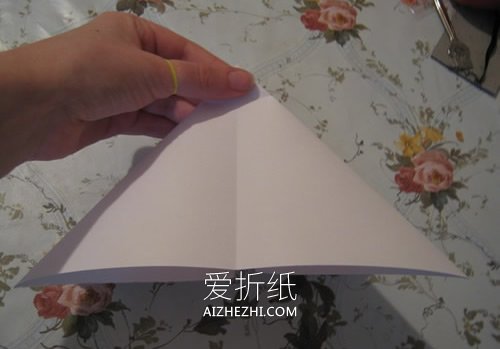 简单蝴蝶折纸教程- www.aizhezhi.com