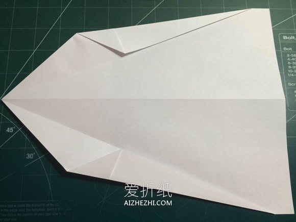 又快又远的飞机折纸图解- www.aizhezhi.com