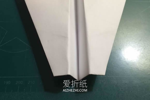 又快又远的飞机折纸图解- www.aizhezhi.com