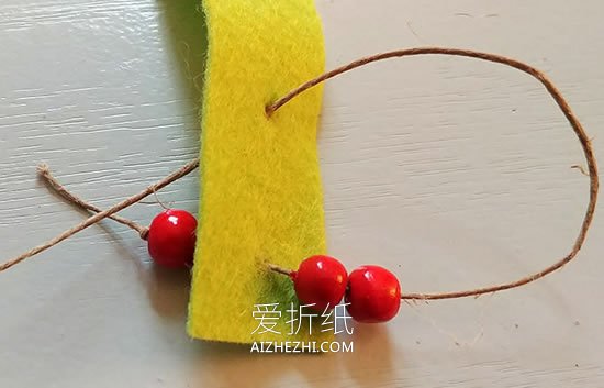不织布手工制作圣诞节糖果装饰的教程- www.aizhezhi.com