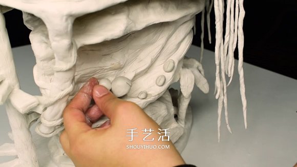 利用废弃回收材料DIY童话树屋灯的教程- www.aizhezhi.com