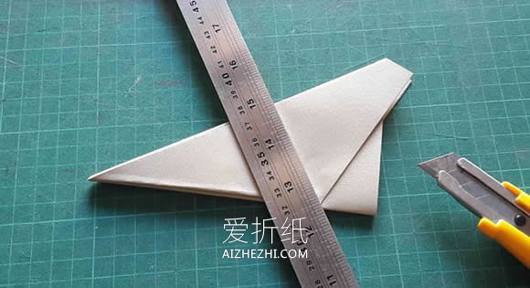 六角星圣诞贺卡的折法图解- www.aizhezhi.com