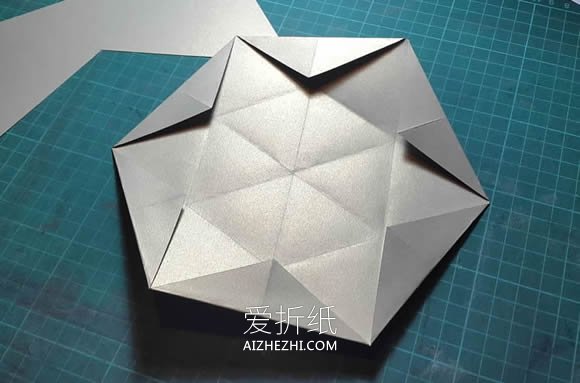 六角星圣诞贺卡的折法图解- www.aizhezhi.com