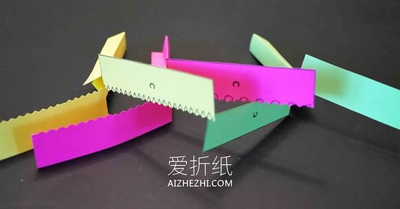 旋转纸飞机的制作方法- www.aizhezhi.com