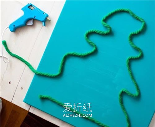 漂亮圣诞树粘贴画的制作方法- www.aizhezhi.com