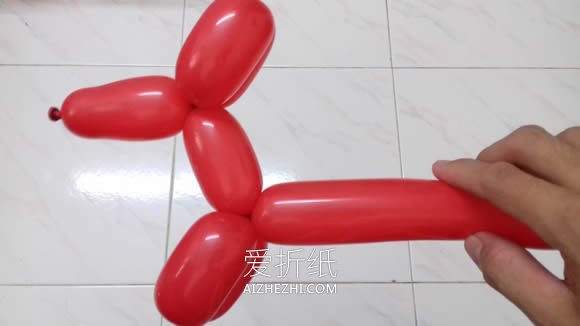 气球造型狗的教程图解- www.aizhezhi.com