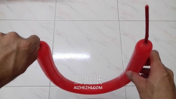 气球造型狗的教程图解- www.aizhezhi.com