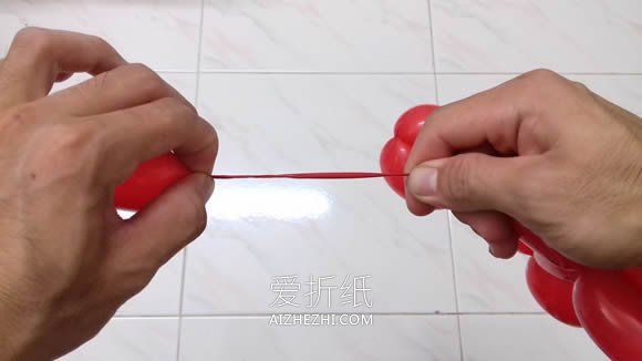 气球造型狗的教程图解- www.aizhezhi.com