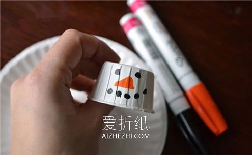 用纸杯和纸盘做融化雪人的教程- www.aizhezhi.com