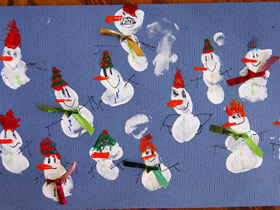 指纹画雪人制作圣诞贺卡的方法