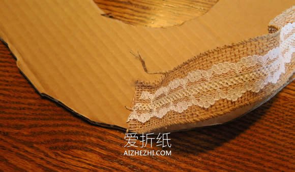 精美圣诞花环手工制作教程- www.aizhezhi.com