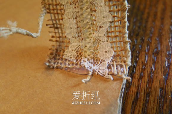 精美圣诞花环手工制作教程- www.aizhezhi.com