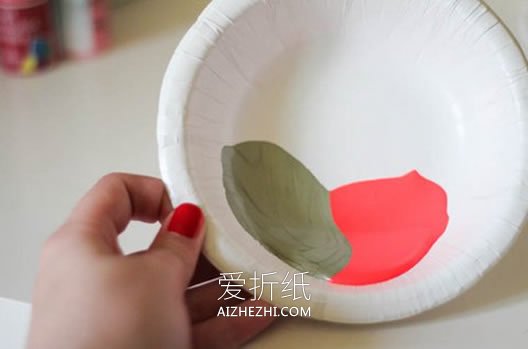 简单玻璃瓶改造精美花瓶的方法- www.aizhezhi.com