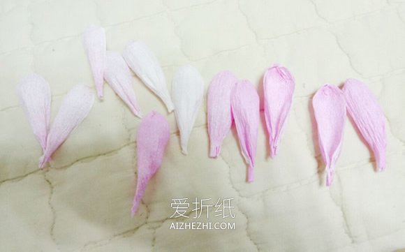 用皱纹纸做玉兰花的方法- www.aizhezhi.com
