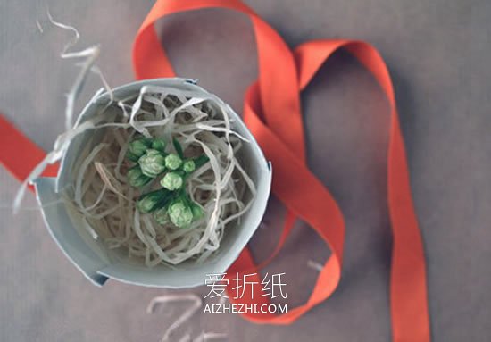 用纸杯做礼物包装盒的方法- www.aizhezhi.com