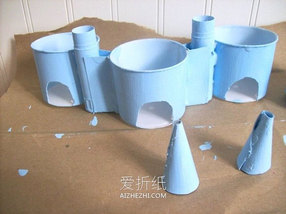 用废弃塑料容器DIY冰封城堡的方法- www.aizhezhi.com