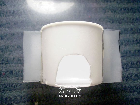 用废弃塑料容器DIY冰封城堡的方法- www.aizhezhi.com