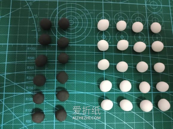 简单粘土足球的制作方法- www.aizhezhi.com