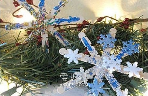 用冰棍棒做雪花装饰的方法- www.aizhezhi.com
