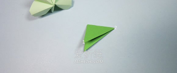 简单四叶草折纸教程- www.aizhezhi.com