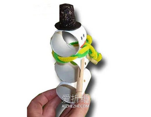 简单用卷纸芯做雪人的方法- www.aizhezhi.com
