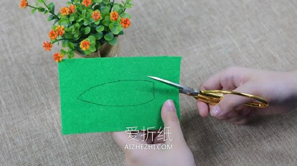 简单用不织布做风信子花的方法- www.aizhezhi.com