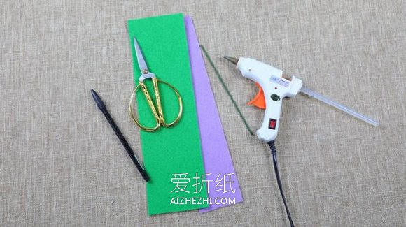 简单用不织布做风信子花的方法- www.aizhezhi.com