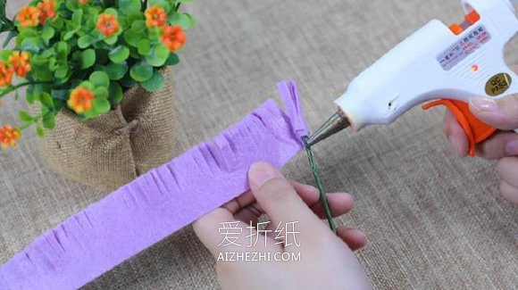 简单用不织布做风信子花的方法- www.aizhezhi.com